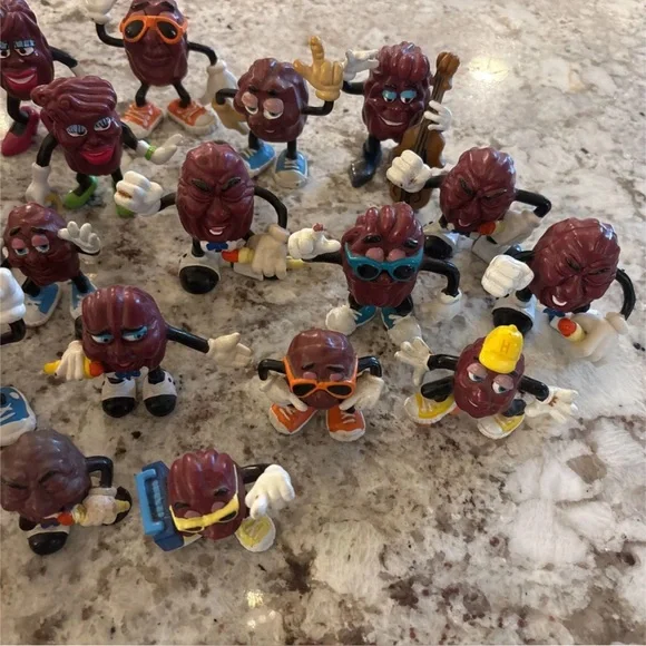 Vintage 1987-1988 The California Raisins PVC Figures Lot